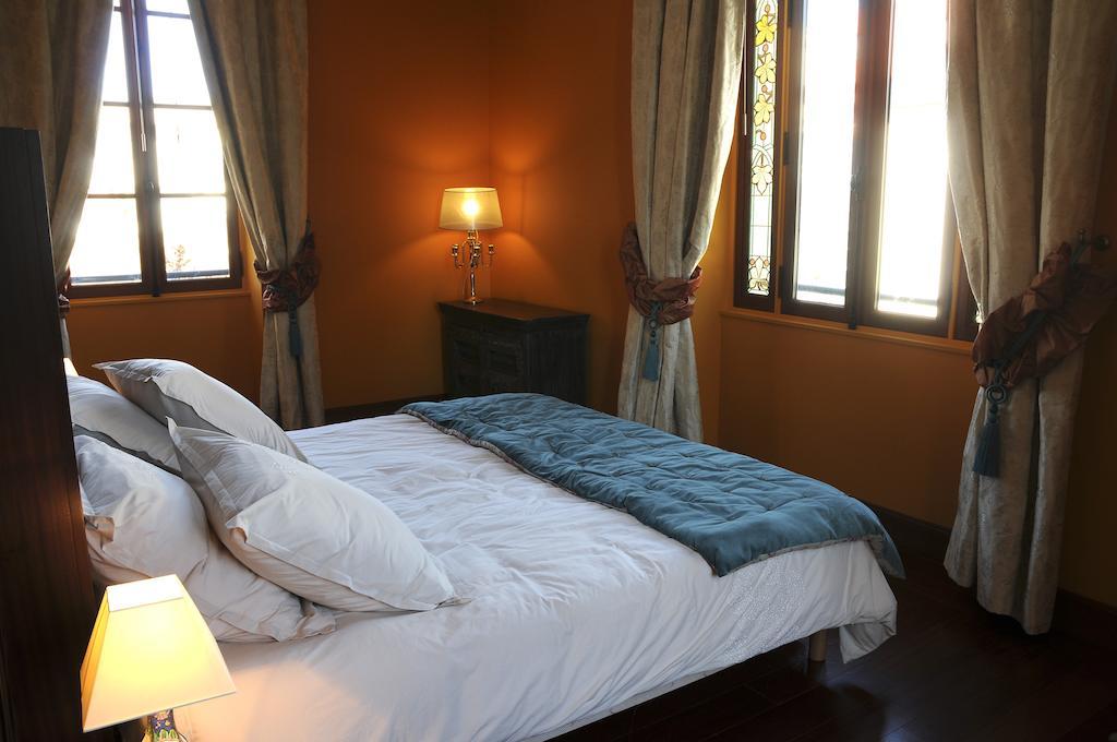 Castel Peyssard Bed & Breakfast Perigueux Bilik gambar